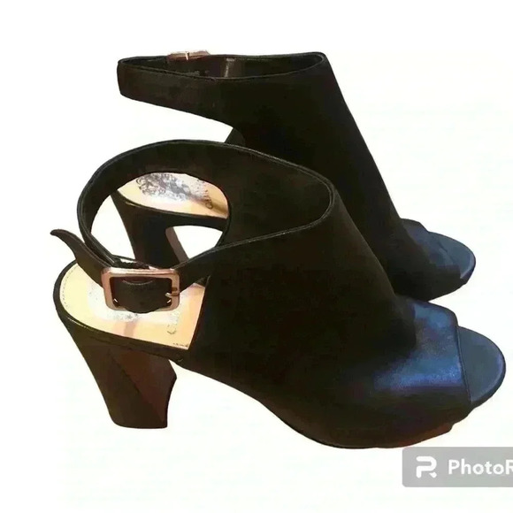 Vince Camuto Like New Black Cellia Leather Slingback Opened Peep Toe Heels 11M - Picture 3 of 16